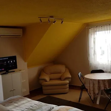 Pensjonat Marika Apartman *